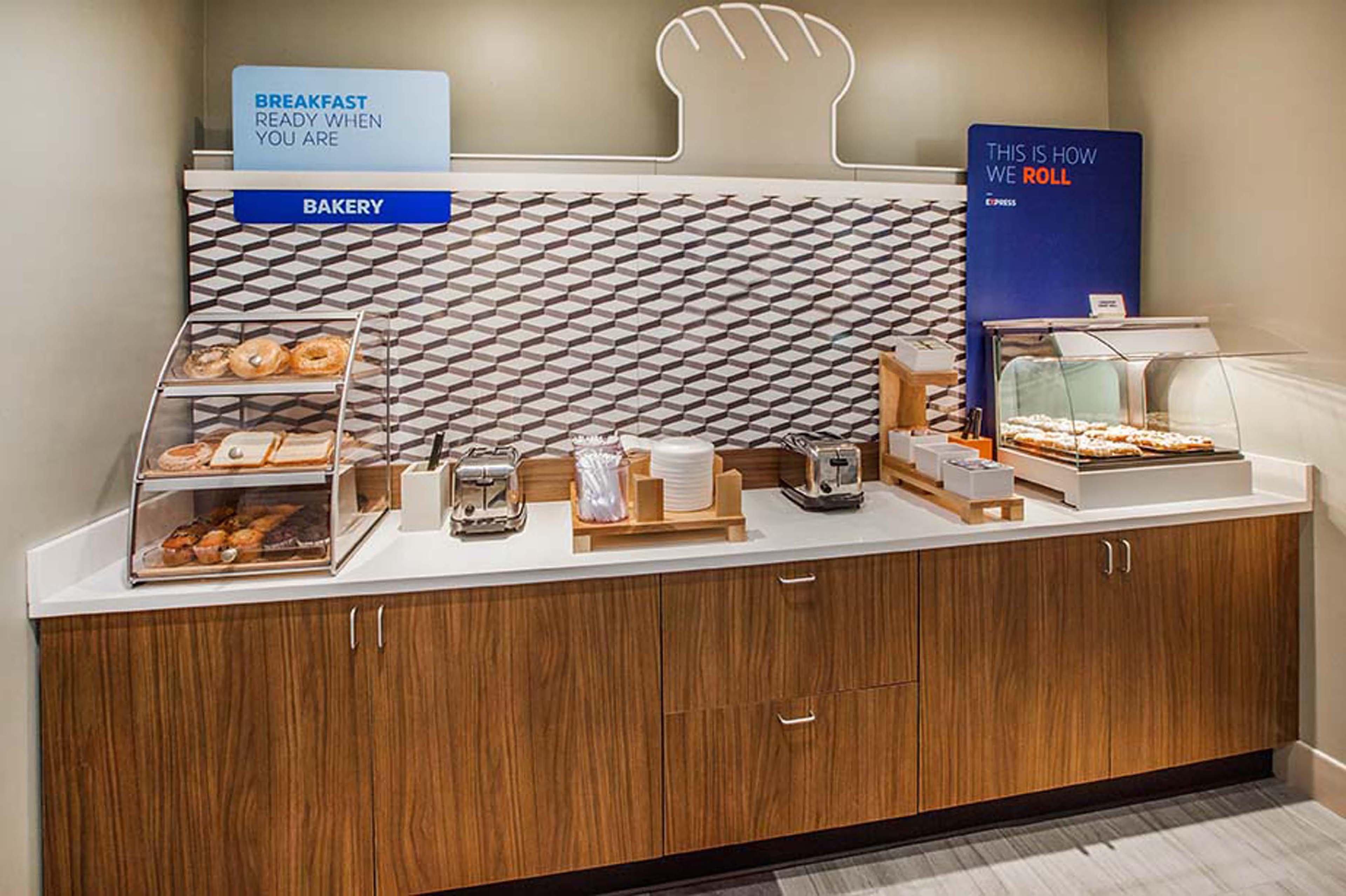 Holiday Inn Express & Suites - South Bend - Notre Dame Univ. Exteriör bild