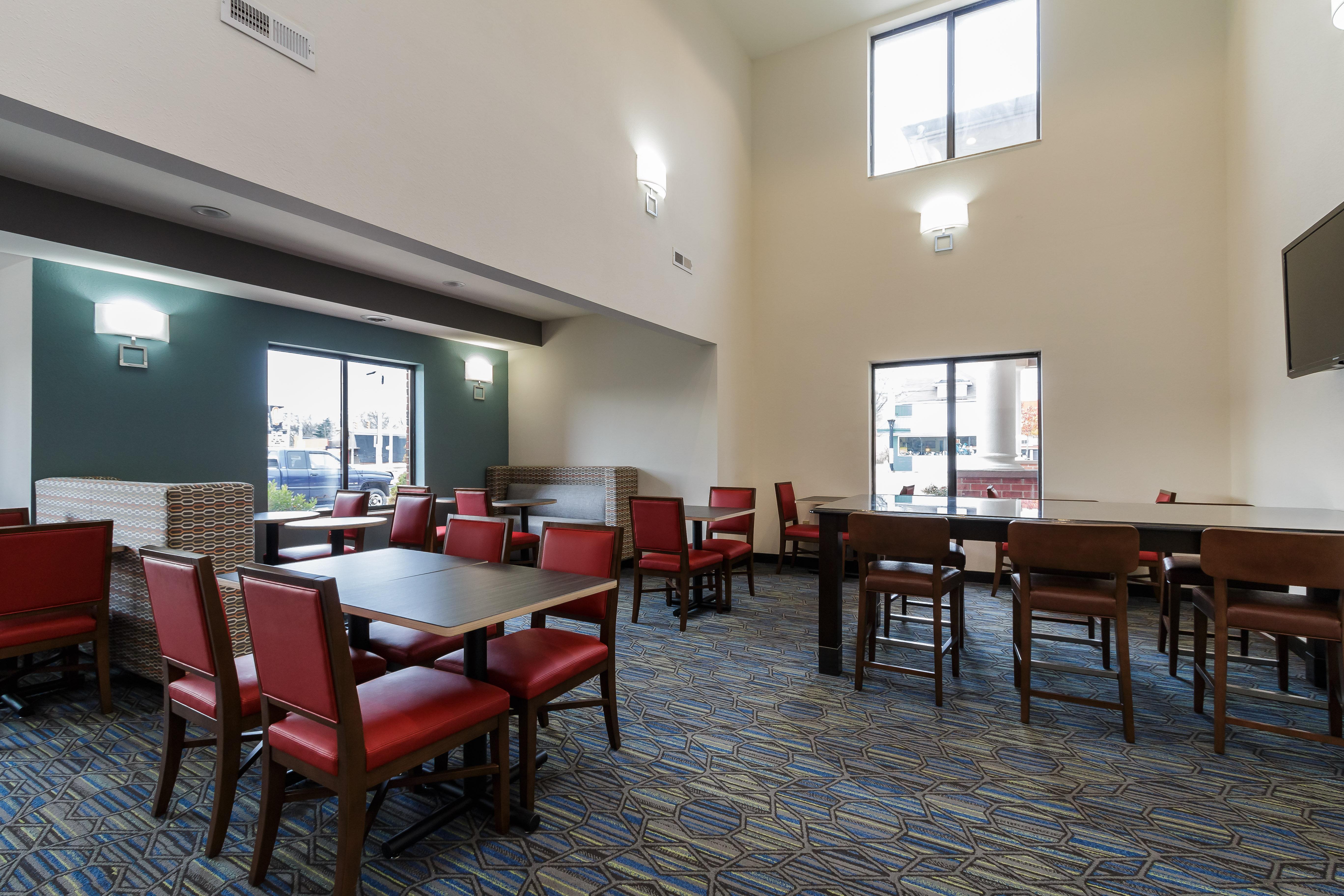 Holiday Inn Express & Suites - South Bend - Notre Dame Univ. Exteriör bild