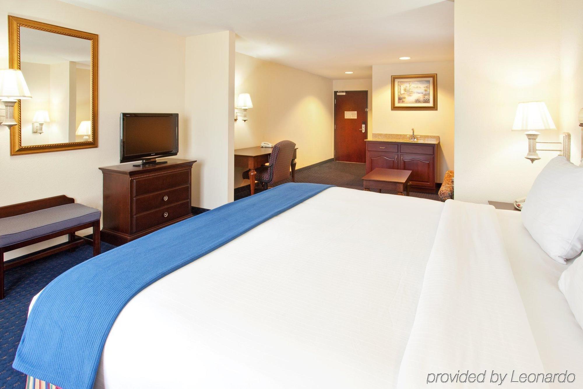 Holiday Inn Express & Suites - South Bend - Notre Dame Univ. Rum bild